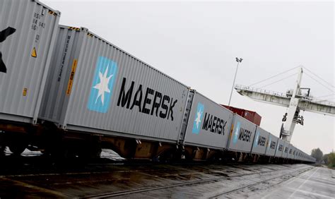 how to track maersk shipment